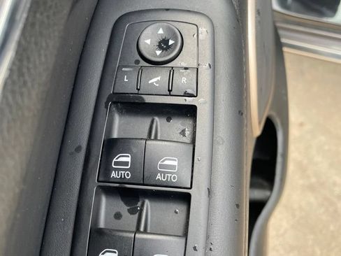 Used 2014 Jeep Grand Cherokee Summit AWD/4WD image 15