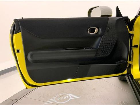 Certified 2025 MINI Cooper S image 24