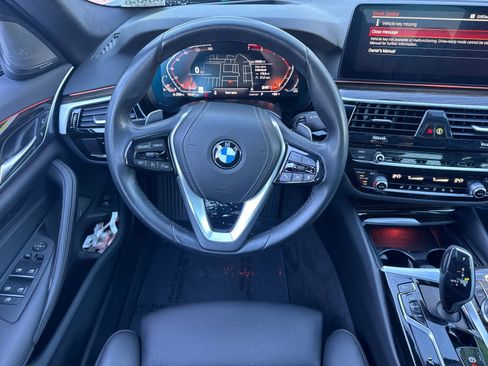 Used 2023 BMW 530i w/ Premium Package image 14