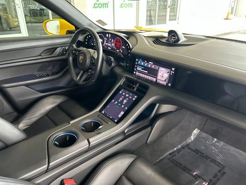 Used 2020 Porsche Taycan 4S AWD/4WD image 23