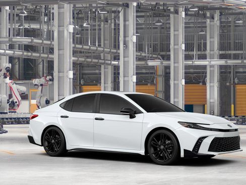 New 2026 Toyota Camry Hybrid AWD/4WD image 16