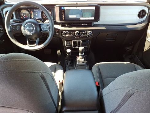 Used 2024 Jeep Wrangler Unlimited Sport AWD/4WD image 20