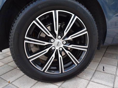 Used 2018 Volvo XC60 T5 Inscription w/ Luxury Seat Package image 86