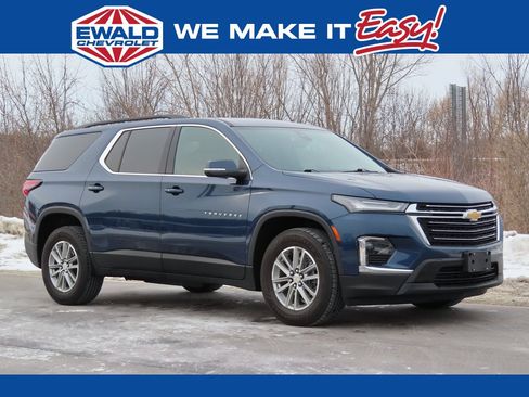 Used 2022 Chevrolet Traverse LT w/ LPO, Floor Liner Package image 1
