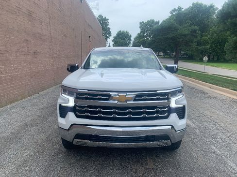 Used 2023 Chevrolet Silverado 1500 LTZ w/ LTZ Convenience Package II AWD/4WD image 9