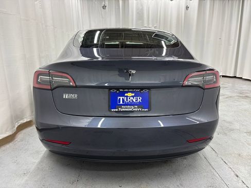 Used 2023 Tesla Model 3 Standard Range image 4
