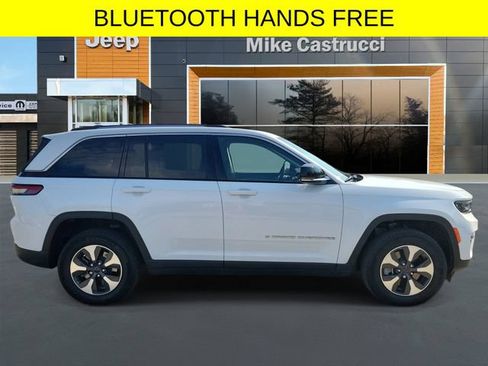 Used 2023 Jeep Grand Cherokee 4WD 4xe image 3