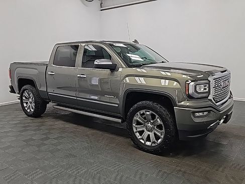 Used 2018 GMC Sierra 1500 Denali w/ Denali Ultimate Package image 2