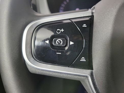 Certified 2026 Volvo XC60 B5 Plus w/ Protection Package Premier image 25