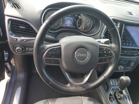 Used 2020 Jeep Cherokee Limited FWD image 14