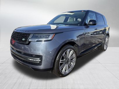 New 2025 Land Rover Range Rover SE