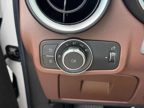 Used 2019 Alfa Romeo Stelvio RWD image 30