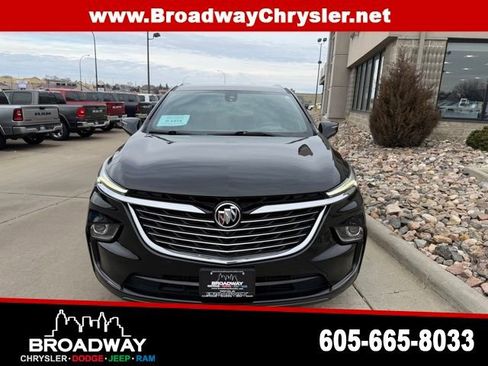 Used 2024 Buick Enclave Premium image 2