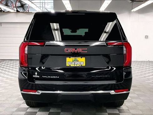 Used 2025 GMC Yukon XL Elevation w/ Elevation Premium Package AWD/4WD image 5