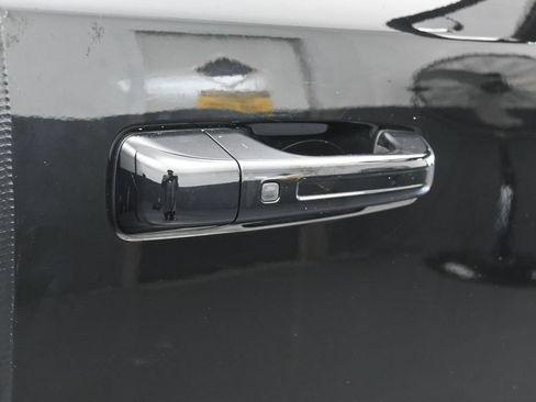 Used 2023 RAM 1500 Laramie RWD image 39