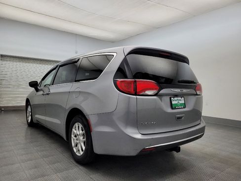 Used 2017 Chrysler Pacifica Touring Plus image 5