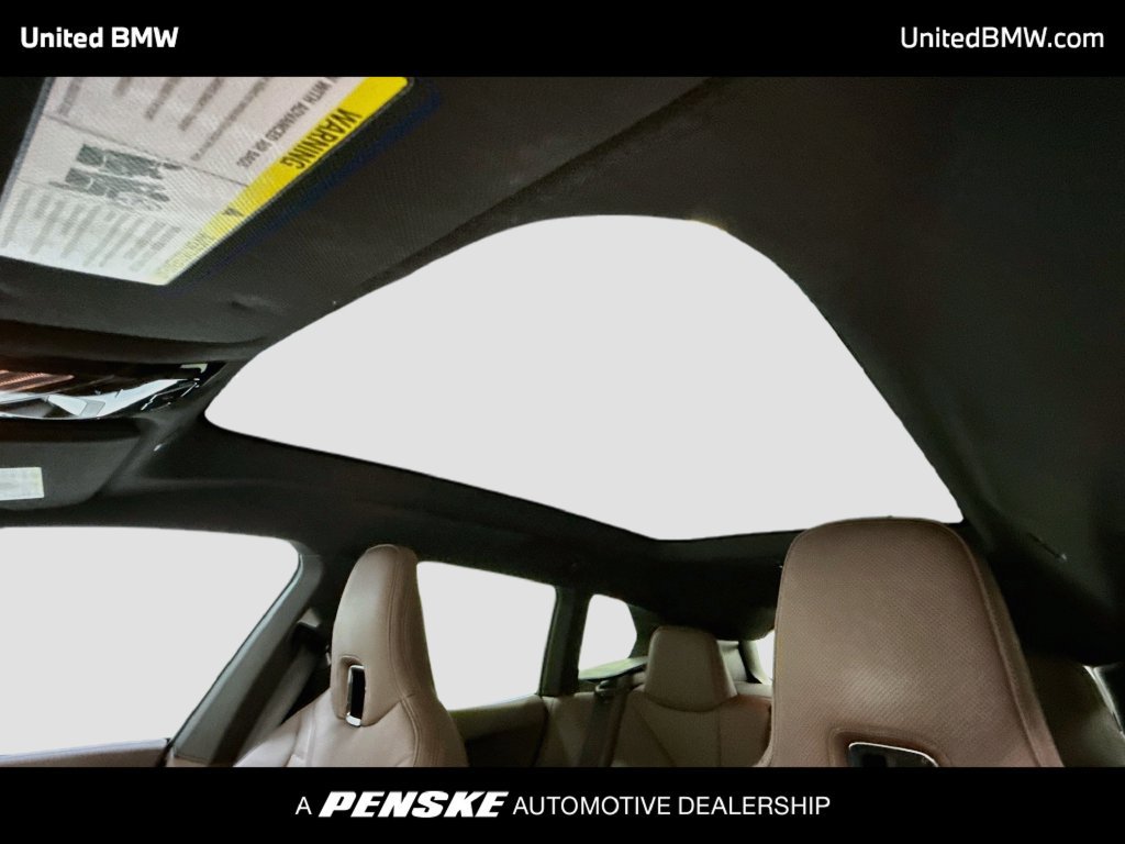 Used 2025 BMW iX xDrive50 AWD/4WD image 19