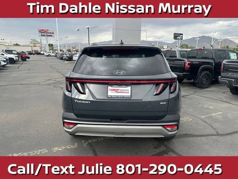 Used 2025 Hyundai Tucson Limited AWD/4WD image 10