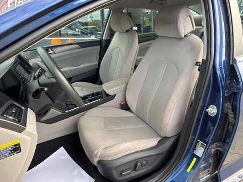 Used 2016 Hyundai Sonata Sport image 2
