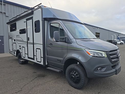 Used 2023 Mercedes-Benz Sprinter 3500 w/ Charging Package, Dashboard image 5