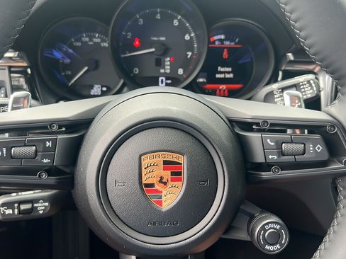 New 2026 Porsche Macan AWD/4WD image 31