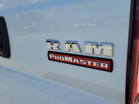 Used 2017 RAM ProMaster 2500 w/ Interior Convenience Group FWD image 9