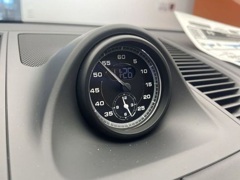 New 2026 Porsche Macan S image 22