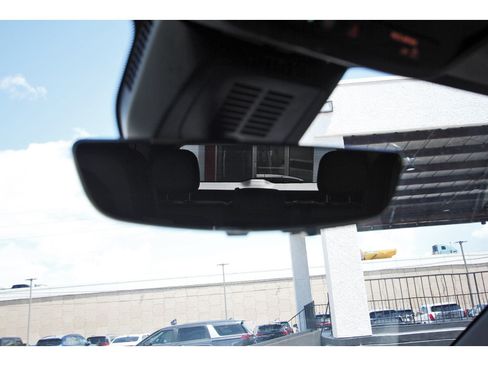 Used 2026 Chevrolet Equinox LT w/ Convenience Package II FWD image 22