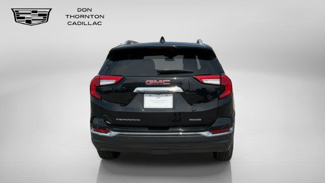 Used 2023 GMC Terrain SLT w/ Infotainment Package II AWD/4WD image 4