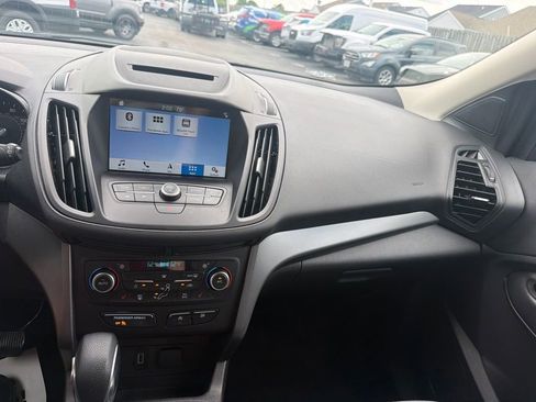 Used 2018 Ford Escape SE w/ SE Sync 3 Package FWD image 26