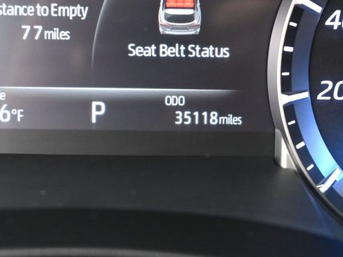 Used 2023 Toyota Highlander XLE image 19