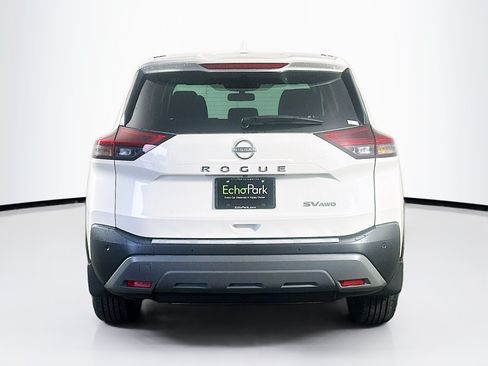 Used 2023 Nissan Rogue SV AWD/4WD image 7