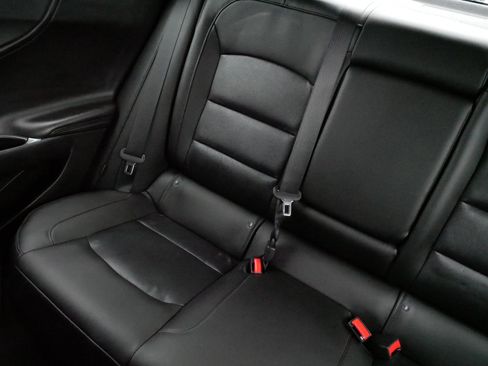 Used 2017 Chevrolet Malibu LT w/ Leather Package FWD image 12