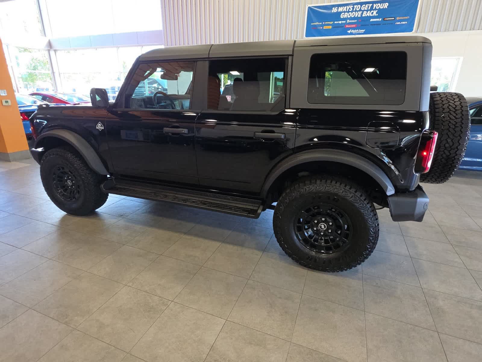 Used 2026 Ford Bronco Outer Banks w/ Sasquatch Package AWD/4WD image 12