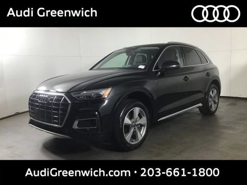 Used 2023 Audi Q5 2.0T Premium w/ Convenience Package AWD/4WD image 3
