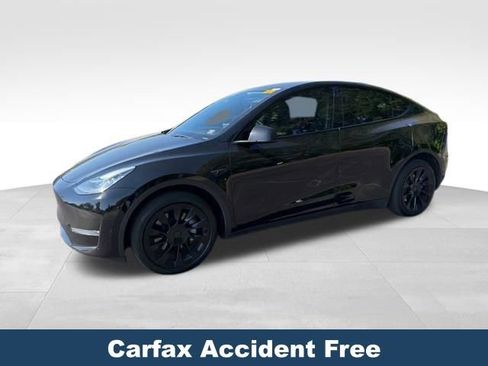 Used 2023 Tesla Model Y Long Range AWD/4WD image 2
