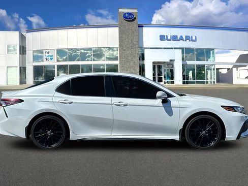 Used 2023 Toyota Camry XSE FWD image 6