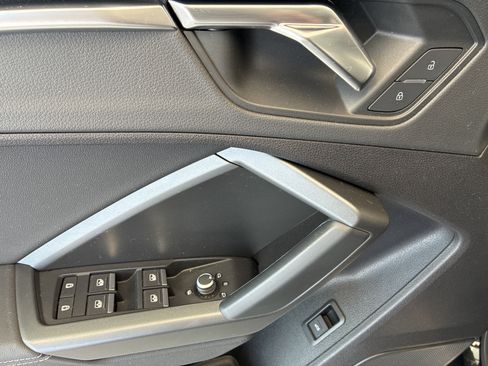 Used 2020 Audi Q3 2.0T Premium Plus AWD/4WD image 19