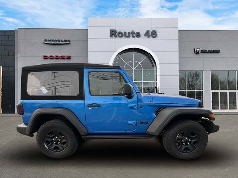 Used 2024 Jeep Wrangler Sport image 6