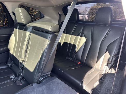 Certified 2023 Acura MDX FWD w/ Technology Package image 32
