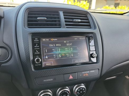 Used 2025 Mitsubishi Outlander Sport ES image 24