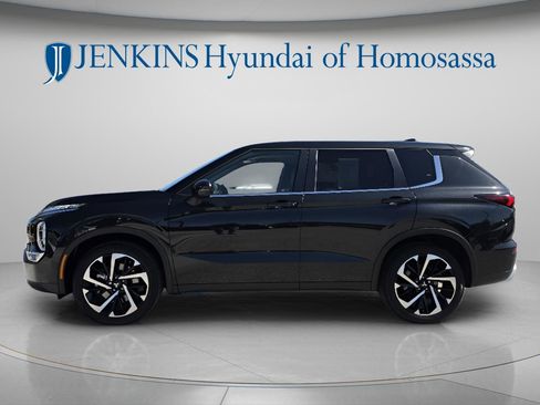 Used 2024 Mitsubishi Outlander FWD image 9