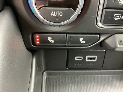 Used 2024 Chevrolet Tahoe RST image 6