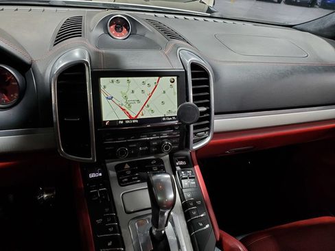 Used 2016 Porsche Cayenne GTS AWD/4WD image 31