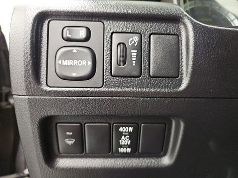 Used 2014 Toyota 4Runner SR5 image 17