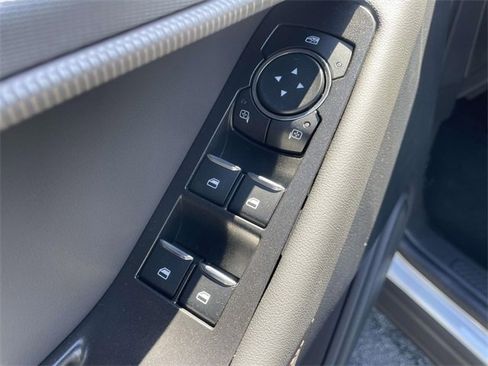 New 2025 Ford Explorer Active image 17