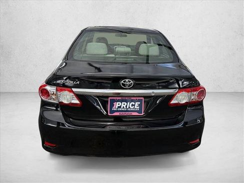 Used 2011 Toyota Corolla LE FWD image 3