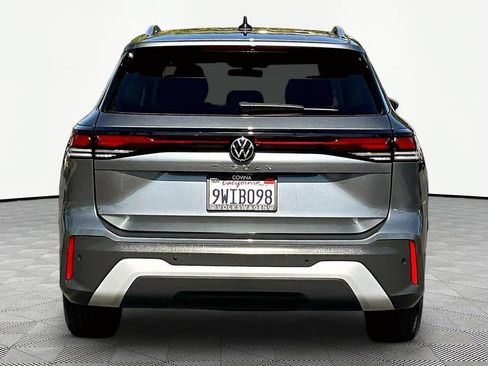 Used 2025 Volkswagen Tiguan S FWD image 5