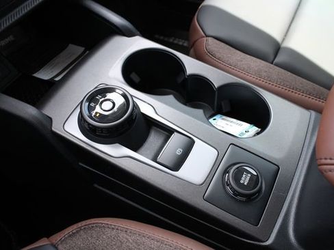 New 2026 Ford Bronco Sport Outer Banks w/ Outer Banks Tech Package+ AWD/4WD image 19