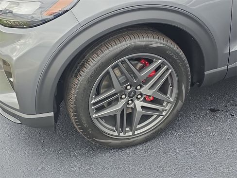 New 2026 Ford Explorer ST w/ Sun And Sound Package image 14